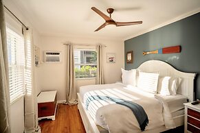 Vistamar Waterfront Beach Abode -walk to the Beach