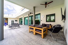Luxury 6 Bed Private Pool Villa - LLW