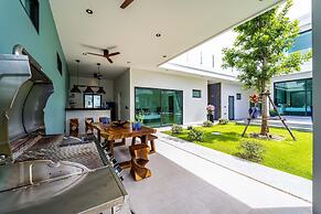 Luxury 6 Bed Private Pool Villa - LLW