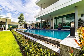 Luxury 6 Bed Private Pool Villa - LLW