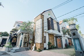 Dankalih 3BR Private Pool Villa