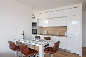 Luxury Apartment Dreams in Okrug With Swimming Pool sea View Wifi Park