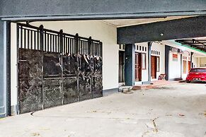 OYO 93208 Guest House Cemara 2