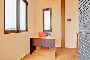 OYO 93208 Guest House Cemara 2