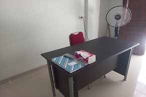 OYO 93209 Guest House Cemara 3