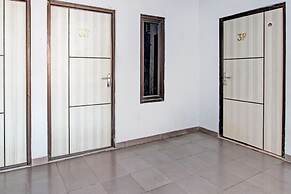 OYO 93209 Guest House Cemara 3