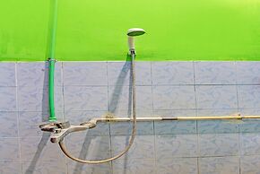 OYO 93209 Guest House Cemara 3