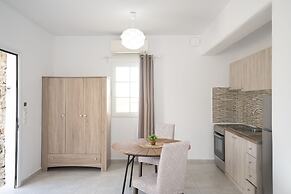 Island Nest Mykonos Suite w Shared Pool