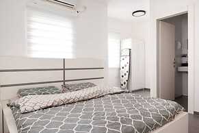 Amazing APT Bat-Yam Near Beach