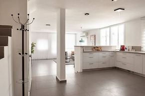 Amazing APT Bat-Yam Near Beach