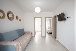 Experience Ruby Paradise w Shared Pool