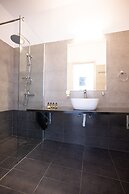 Island Dreaming Opal 2 Bd w shared pool