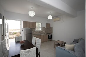 Island Dreaming Opal 2 Bd w shared pool