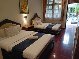 Catur Adi Putra Hotel