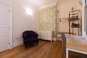 Gorgeous & Centrally Located 2BD Flat, Manchester!