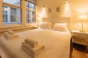 Gorgeous & Centrally Located 2BD Flat, Manchester!