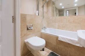 Gorgeous & Centrally Located 2BD Flat, Manchester!