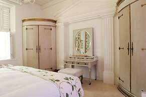 The Doolhof Country House