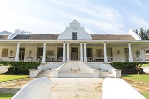 The Doolhof Country House