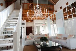 The Doolhof Country House