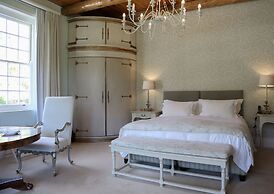 The Doolhof Country House