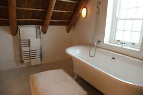 The Doolhof Country House