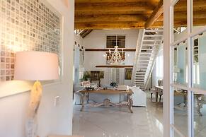 The Doolhof Country House