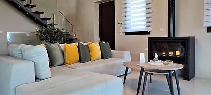 Villa ArGia with private pool & sea view