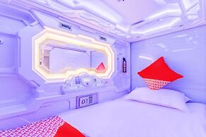 Zhuhai Dreamers Capsule Hotel