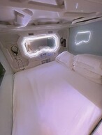 Zhuhai Dreamers Capsule Hotel