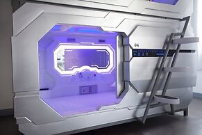 Zhuhai Dreamers Capsule Hotel