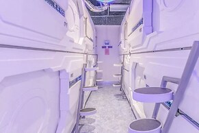 Zhuhai Dreamers Capsule Hotel