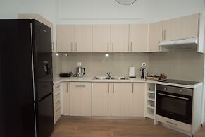 Koules Sea View City Apartment