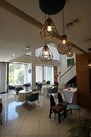 Mazeki Addis Boutique Hotel