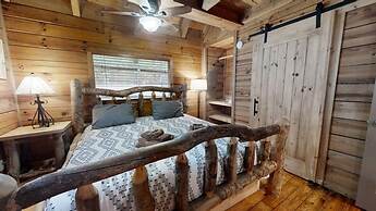 Pop's Perch 2 Bedroom Cabin by RedAwning