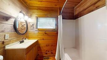 Pop's Perch 2 Bedroom Cabin by RedAwning