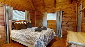 Pop's Perch 2 Bedroom Cabin by RedAwning