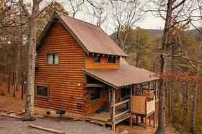 Evie's Mountain Castle 2 Bedroom Cabin by RedAwning