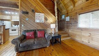 Evie's Mountain Castle 2 Bedroom Cabin by RedAwning