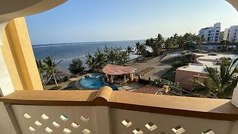 Lux Suites Eden Seafront Apartments