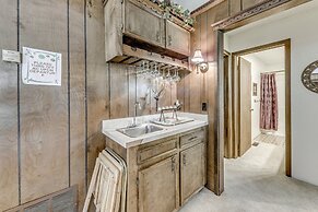 Ruidoso Cabin ~ 2 Mi to Alto Lake!