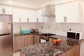 Lux Suites Silverstone  Apartments