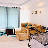 Lux Suites Silverstone  Apartments