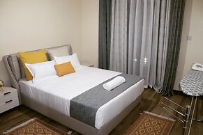 Lux Suites Silverstone  Apartments