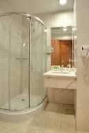 Barakat Burhan Hotel