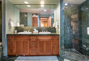 Mccoy Peak Lodge #107 1 Bedroom Condo by RedAwning