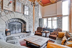 Mccoy Peak Lodge #107 1 Bedroom Condo by RedAwning