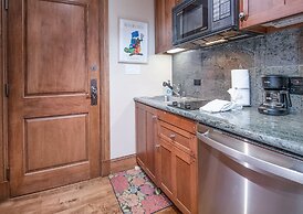 Mccoy Peak Lodge #107 1 Bedroom Condo by RedAwning