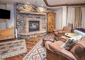 Mccoy Peak Lodge #107 1 Bedroom Condo by RedAwning