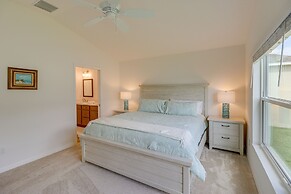 Community Pool & Tennis Court: Gem in The Villages